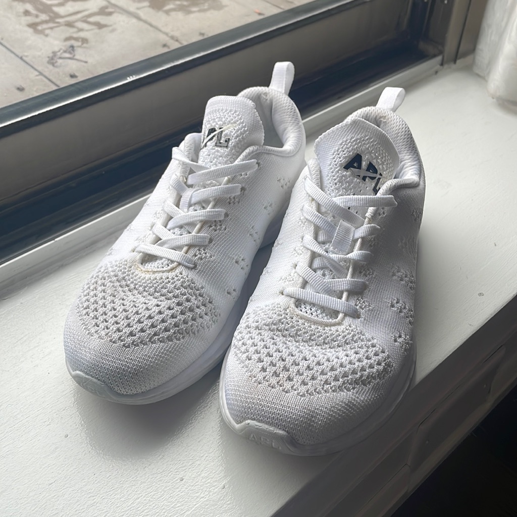 Apl Techloom Pro White Sneakers Size 7.5